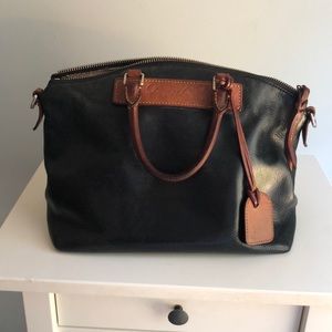 Dooney & Bourke black purse